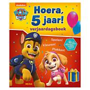 Paw Patrol Verjaardagsboek - Hoera, 5 jaar!