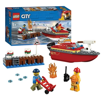 LEGO City 60213 Brand aan de Kade