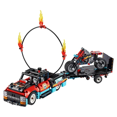 LEGO Technic 42106 Truck & Motor voor Stuntshow