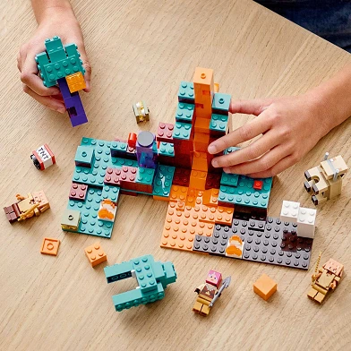 Lego Minecraft 21168 Het Verwrongen Bos