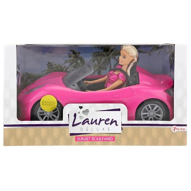 Lauren Tienerpop in Roze Auto