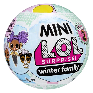 LOL. Überraschungs-Mini-Winterfamilie