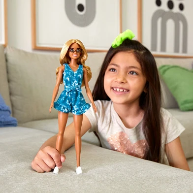 Barbie Fashionista Puppe – blauer Hosenanzug