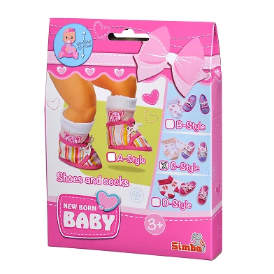 Socken für New Born Baby und lila-rosa Schuhe