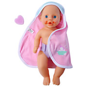 La poupée de bain New Born Baby a besoin d'un bain