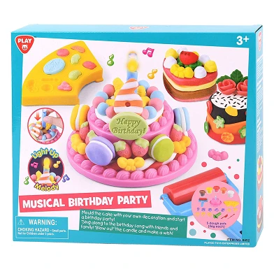 Play au gâteau d'anniversaire en argile
