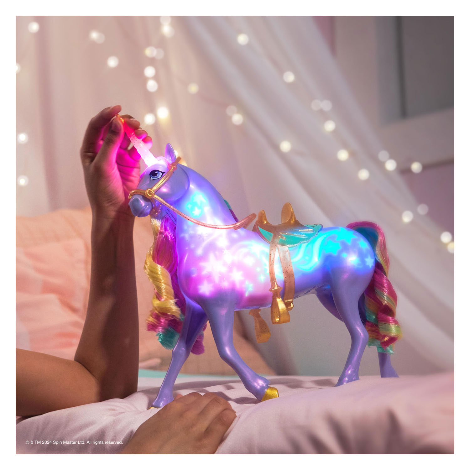 Unicorn Academy - Figurine de jeu lumineuse Licorne Wildstar arc-en-ciel