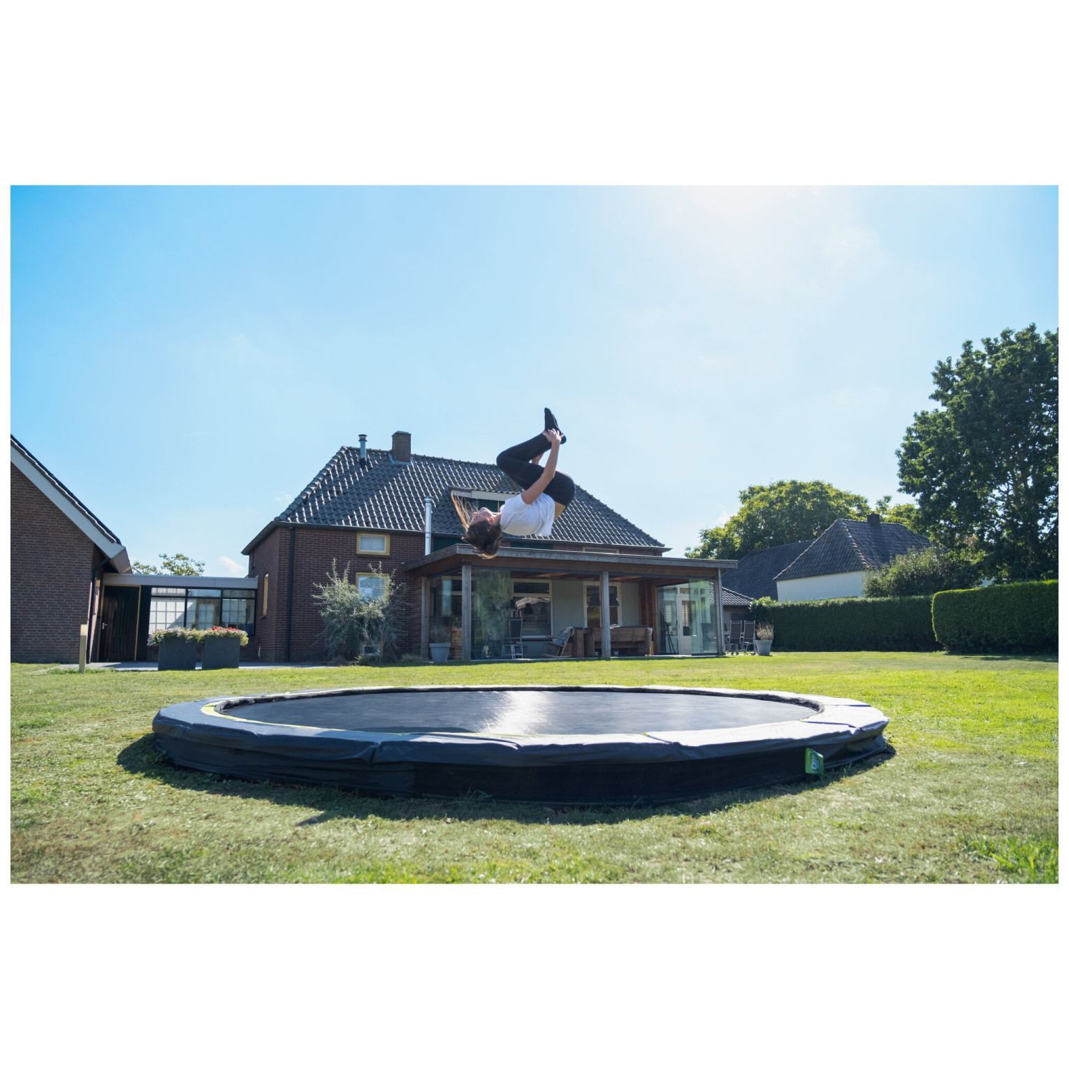 EXIT Silhouette inground sports trampoline ø305cm - zwart