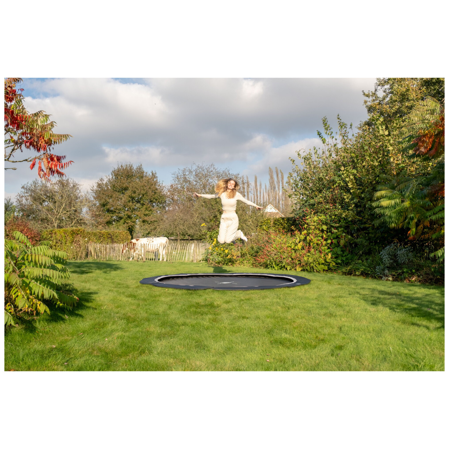 EXIT InTerra groundlevel sports trampoline ø244cm - zwart