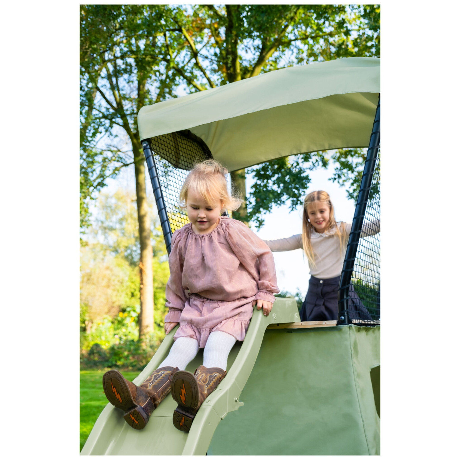 EXIT Ivy speeltoestel met glijbaan