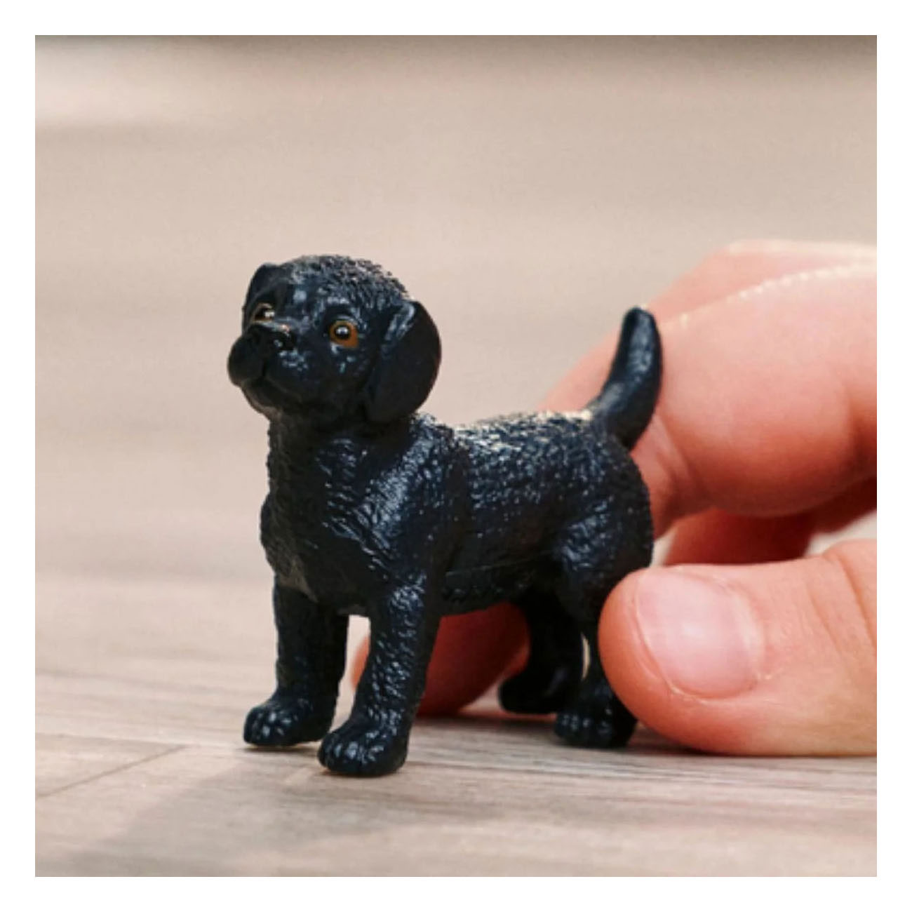 Chiot Labrador Retriever Noir Schleich Farm World 14922