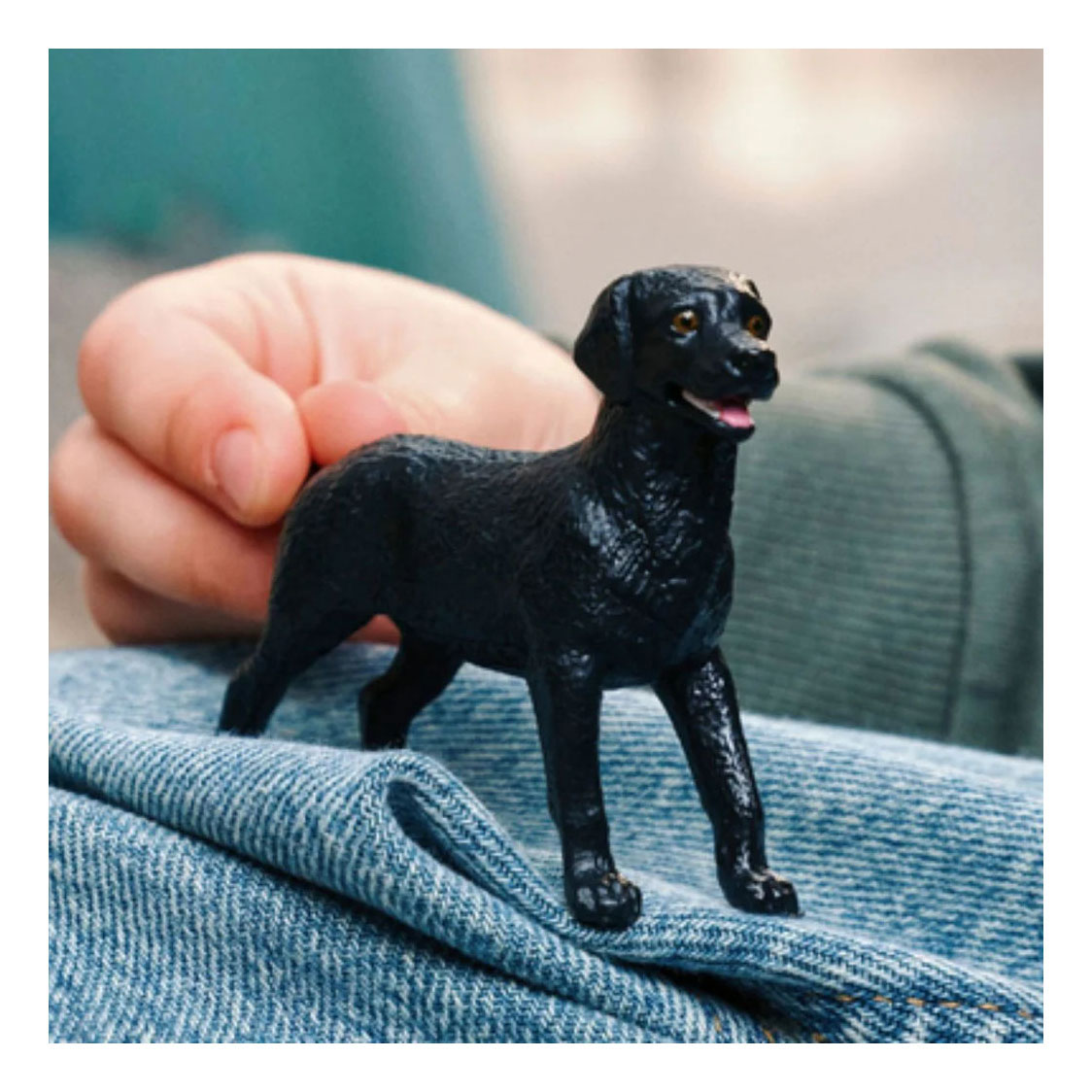 Schleich Farm World Labrador Retriever Noir 14923
