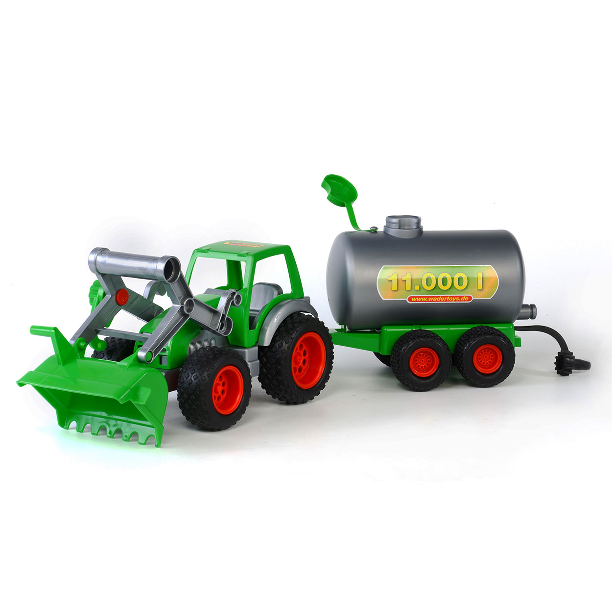 Wader Tractor met Voorlader en Tanker