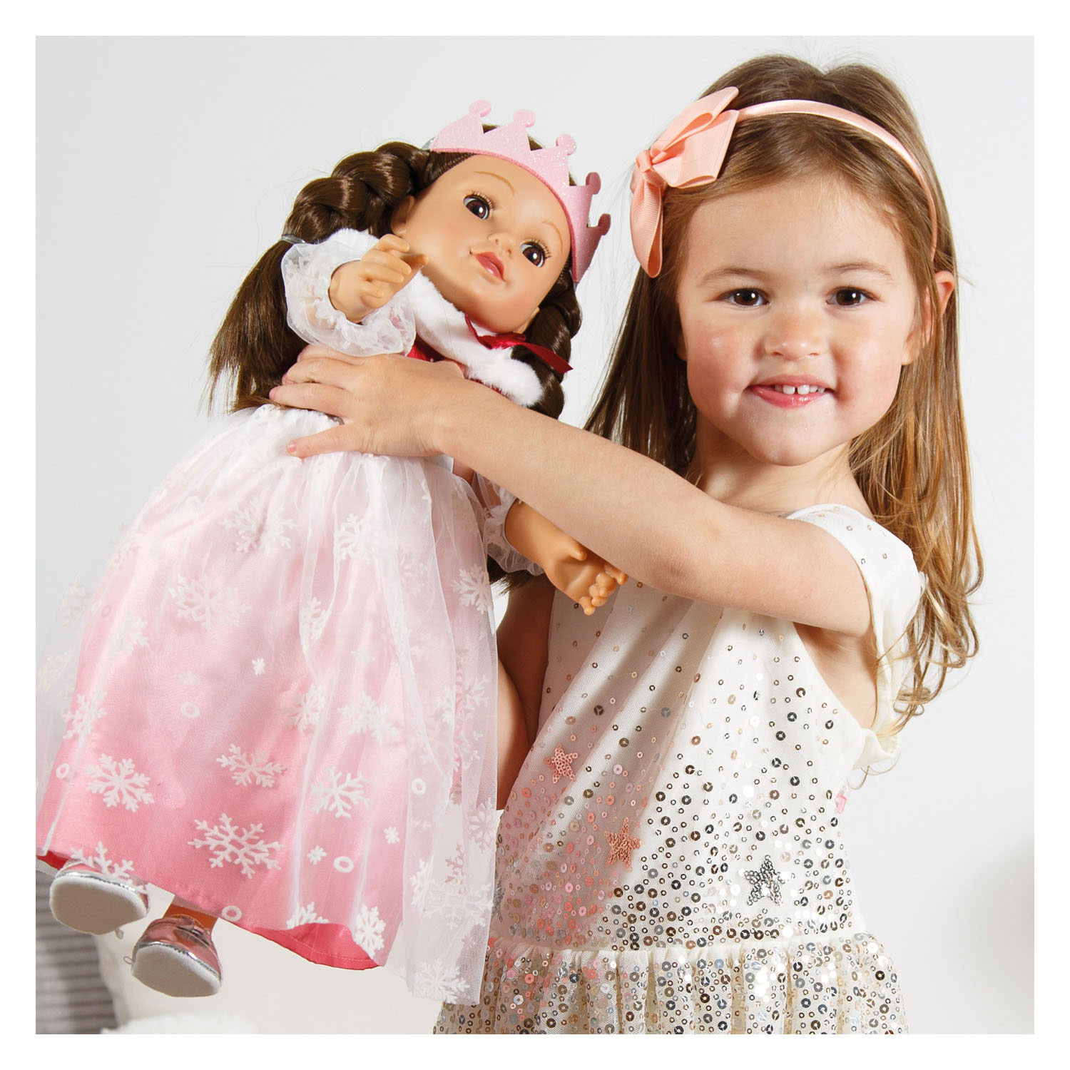 Robe de princesse d'hiver pour poupée Lumi avec couronne et cape - Taille 35-45 cm