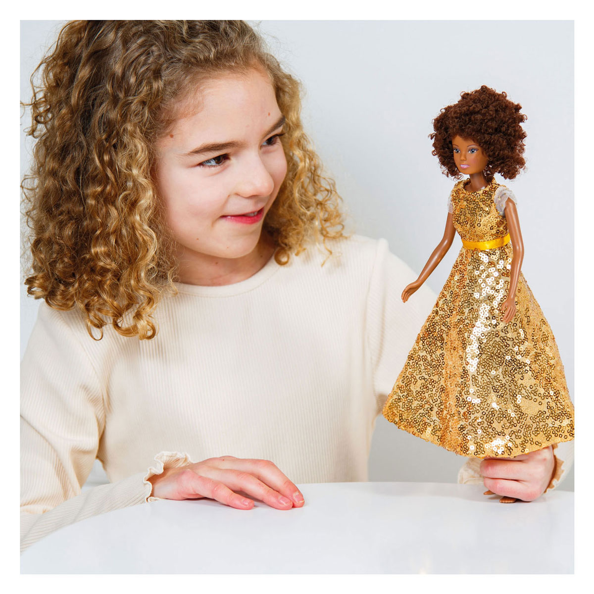 Pailettenjurk Goldstar voor Modepoppen - 29cm