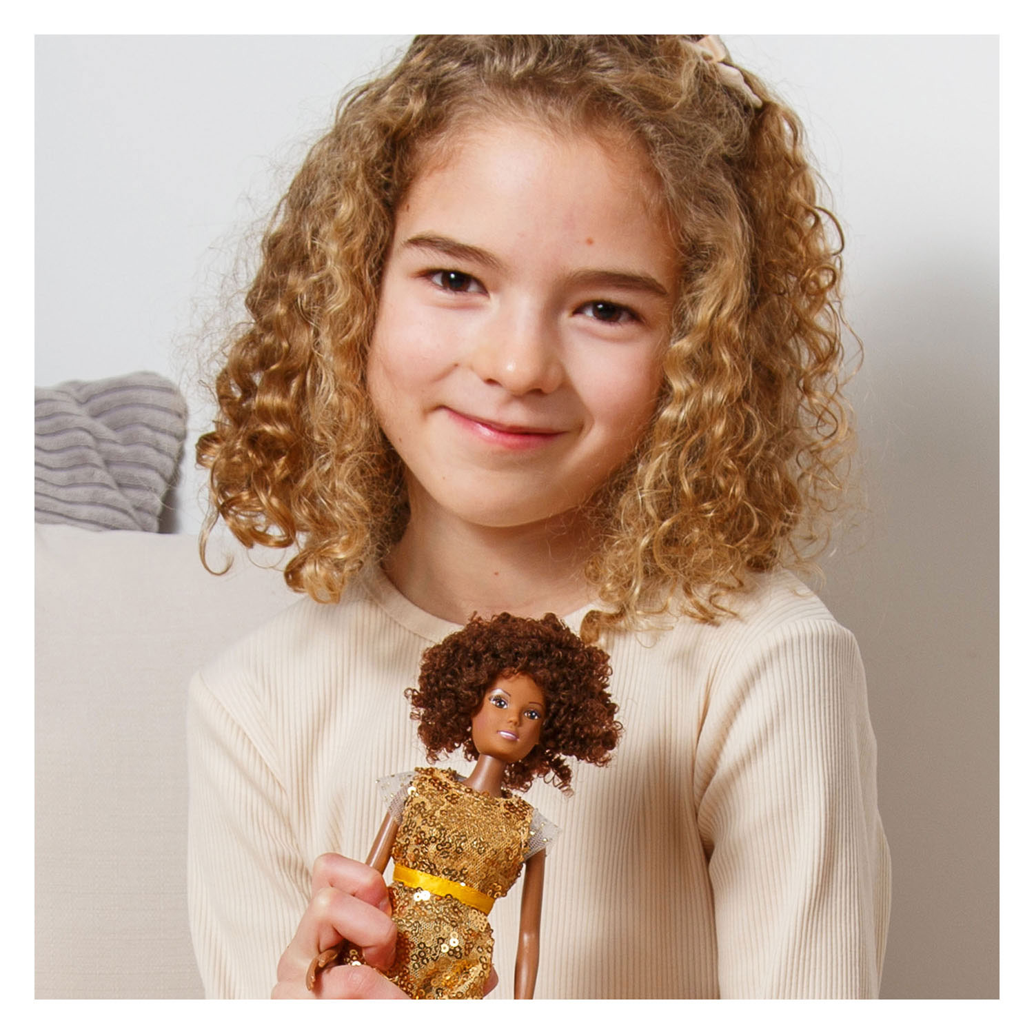 Pailettenjurk Goldstar voor Modepoppen - 29cm