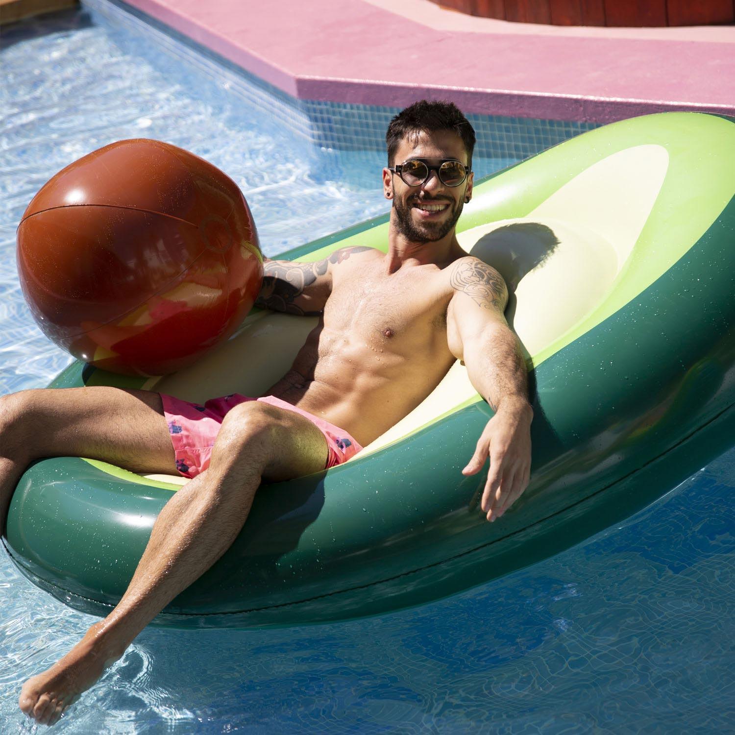 Swim Essentials Schwimmring Avocado mit Ball, 175 cm