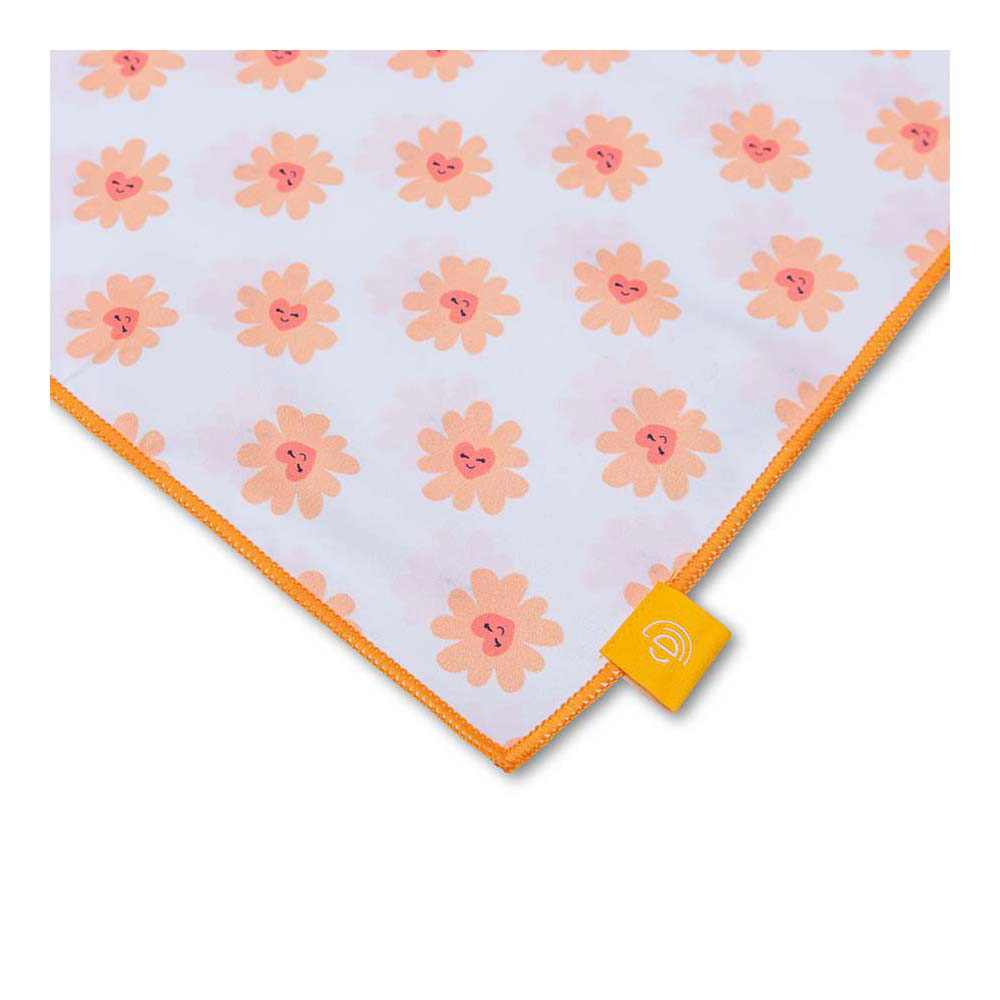Swim Essentials - Floral Love Strandtuch, 135x65cm