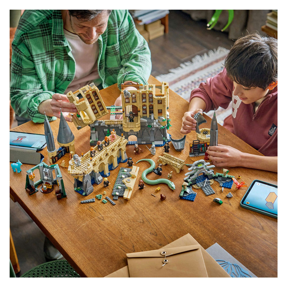 LEGO Harry Potter 76473 Kasteel Zweinstein: Oostvleugel