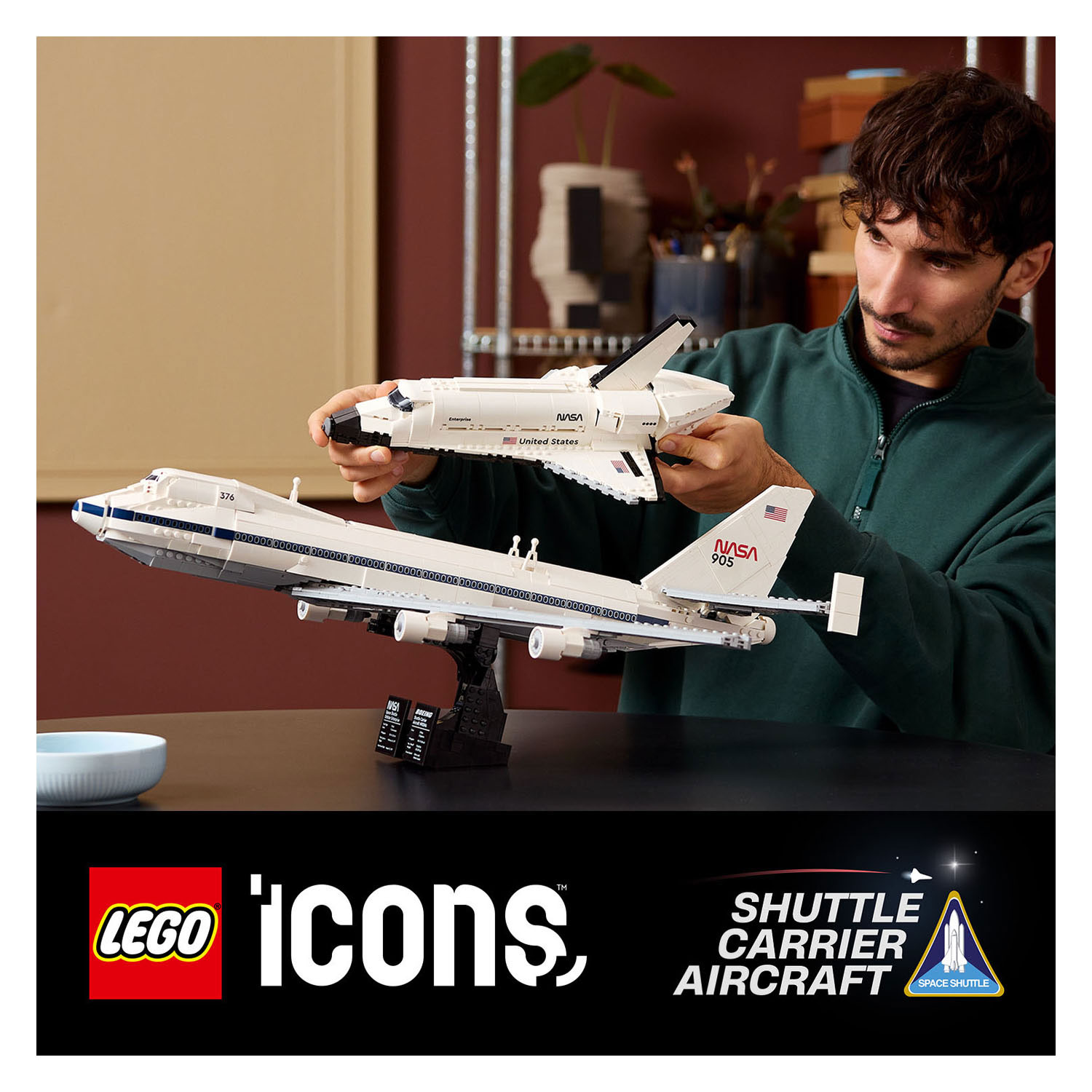 LEGO Icons 10360 Avion transporteur de navette