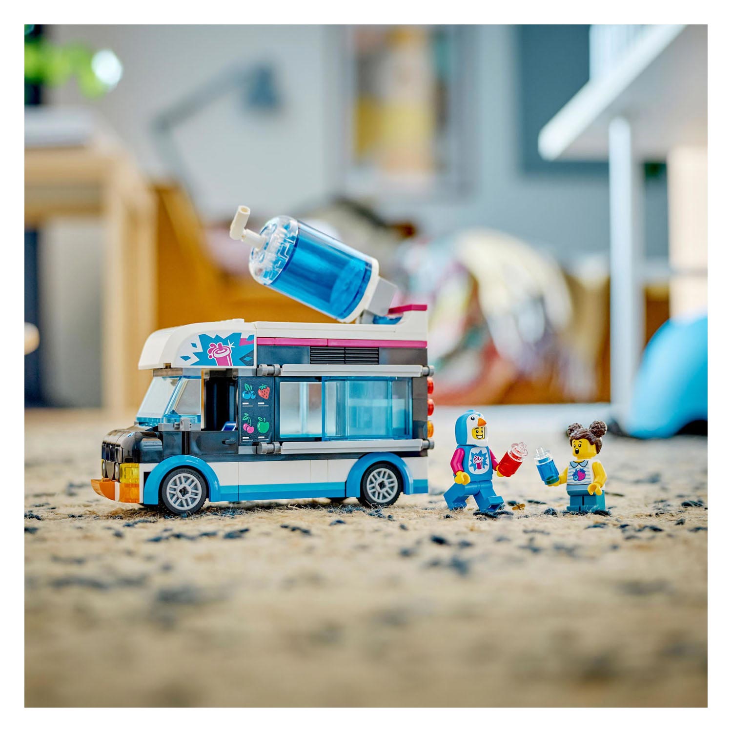 LEGO City 60384 Le camion à neige fondante pingouin