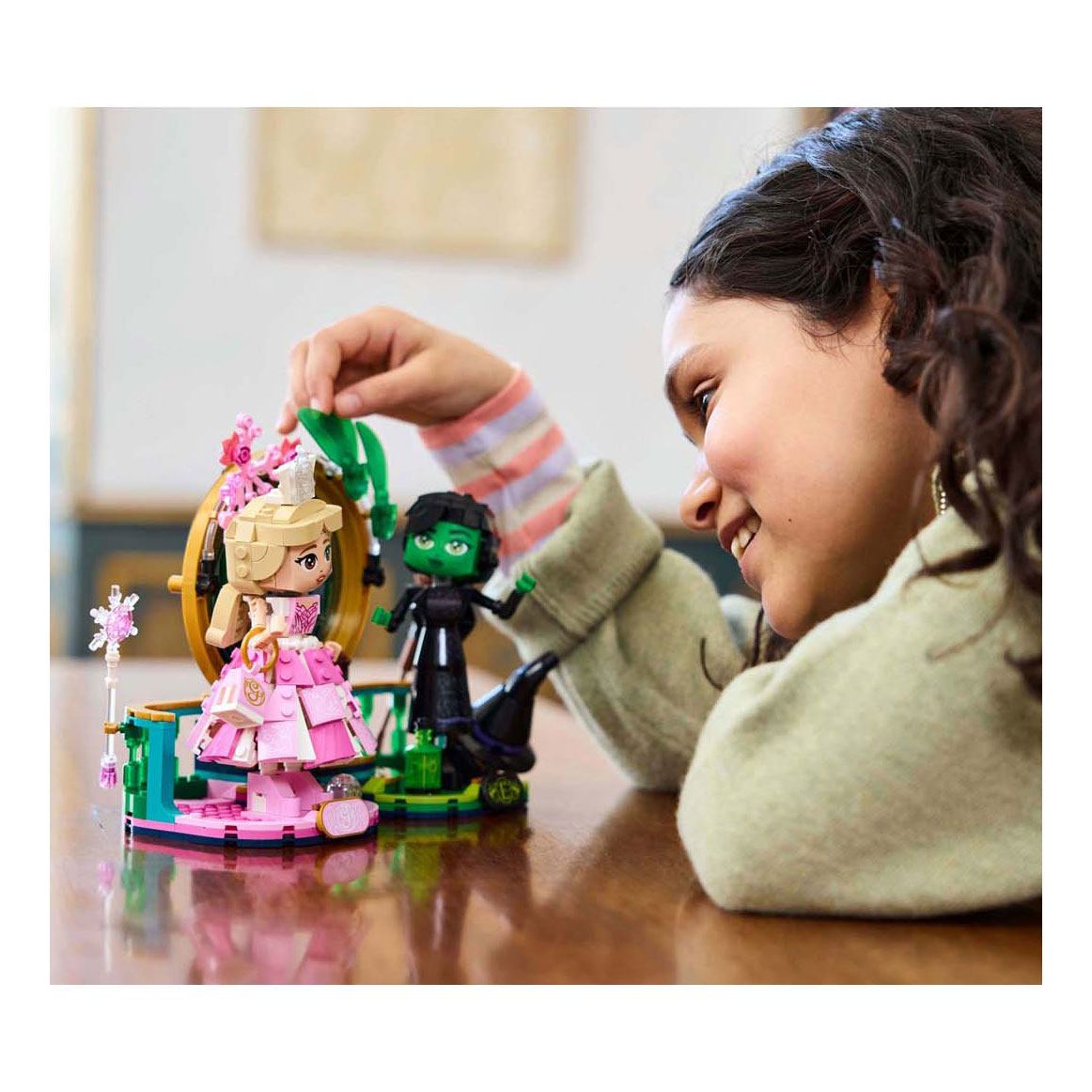 LEGO Wicked 75682 Elphaba en Glinda Figuren