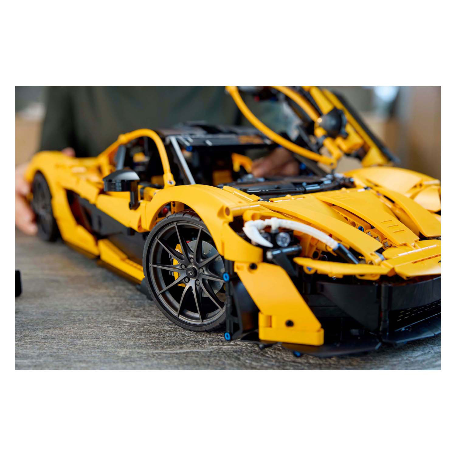 LEGO Technic 42172 McLaren P1