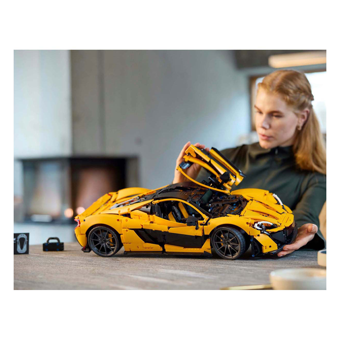 LEGO Technic 42172 Mclaren P1