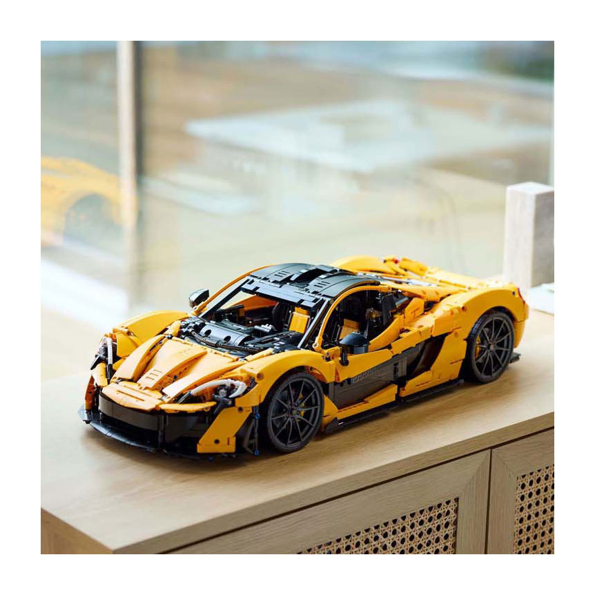 LEGO Technic 42172 McLaren P1