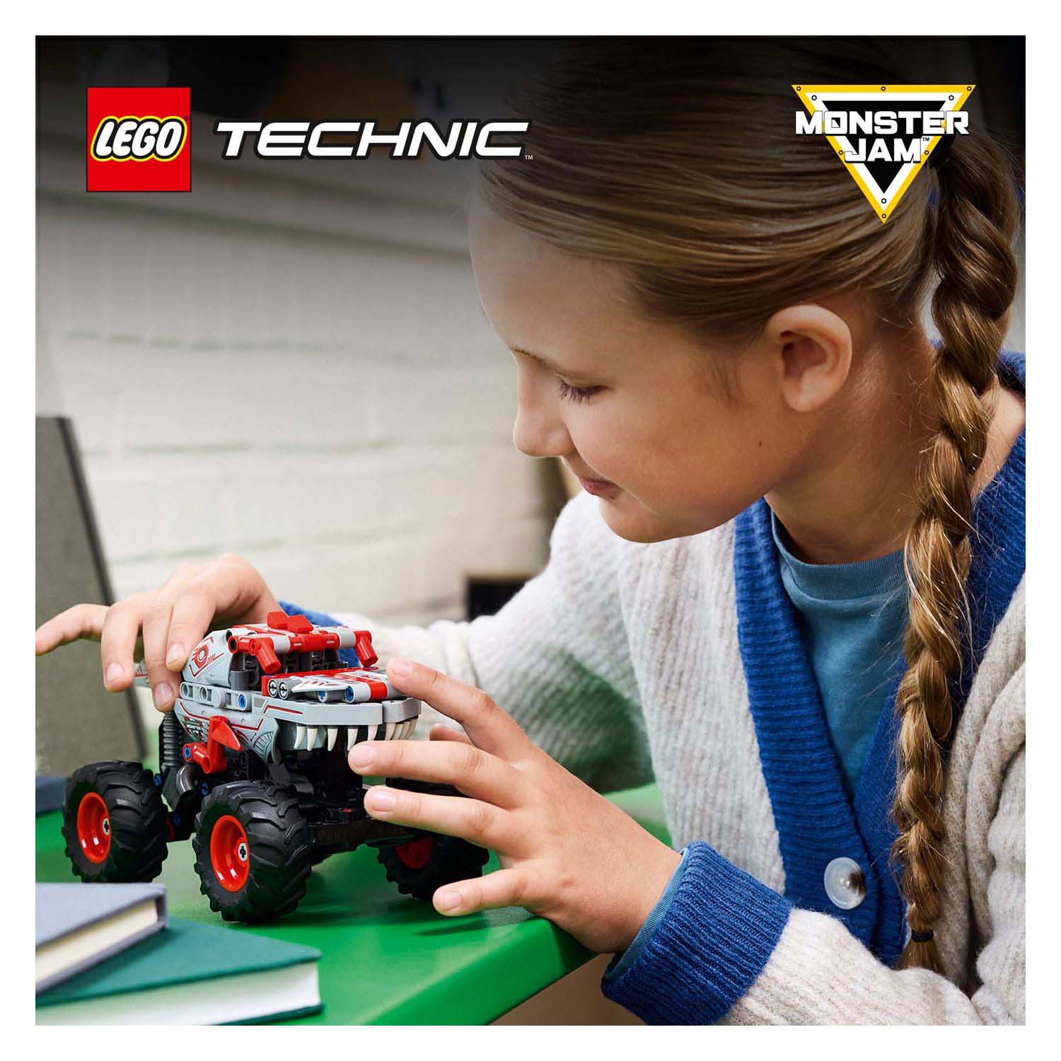 LEGO Technic 42200 Monster Jam Thunderroarus Pull-Back