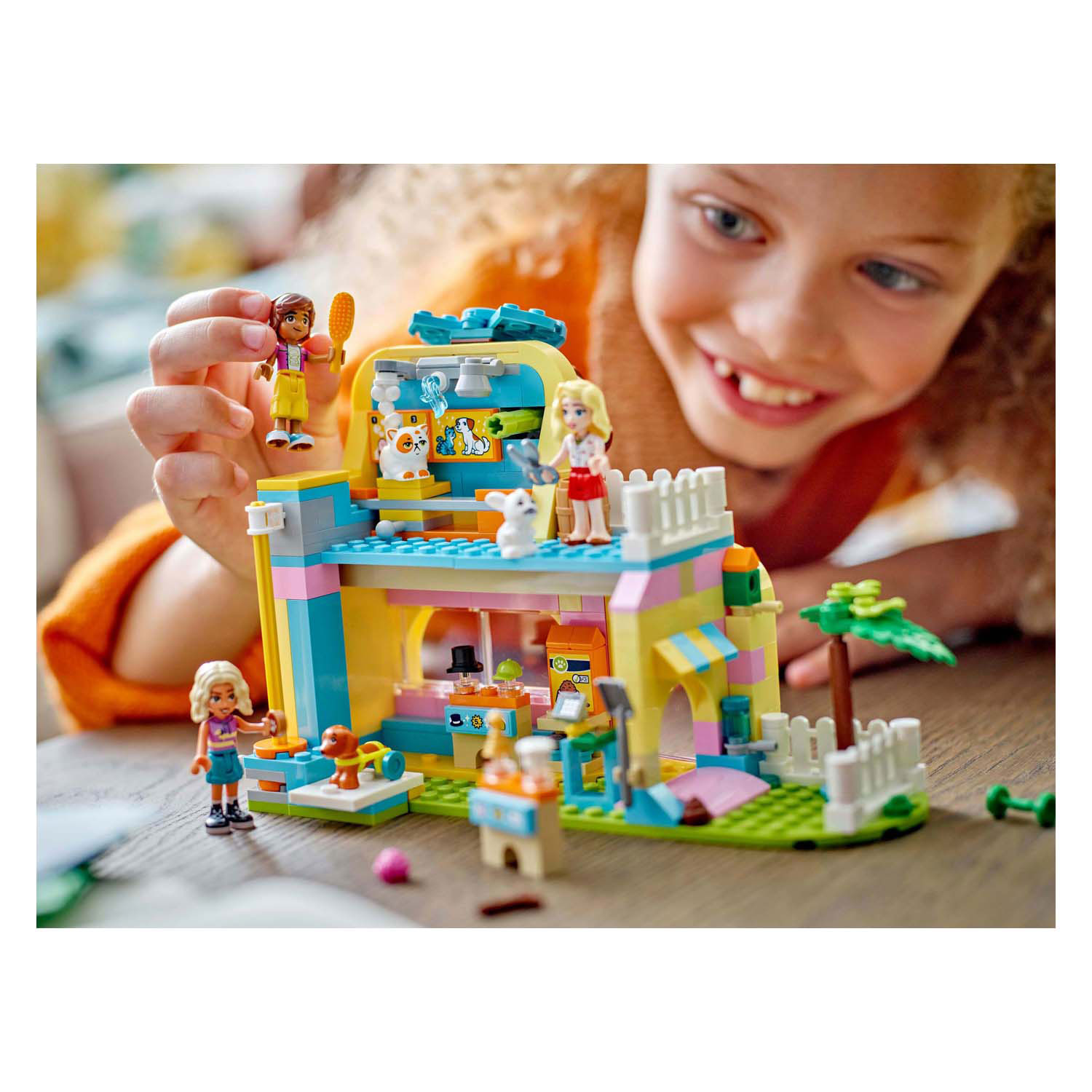 LEGO Friends 42650 Winkel met Dierenaccessoires