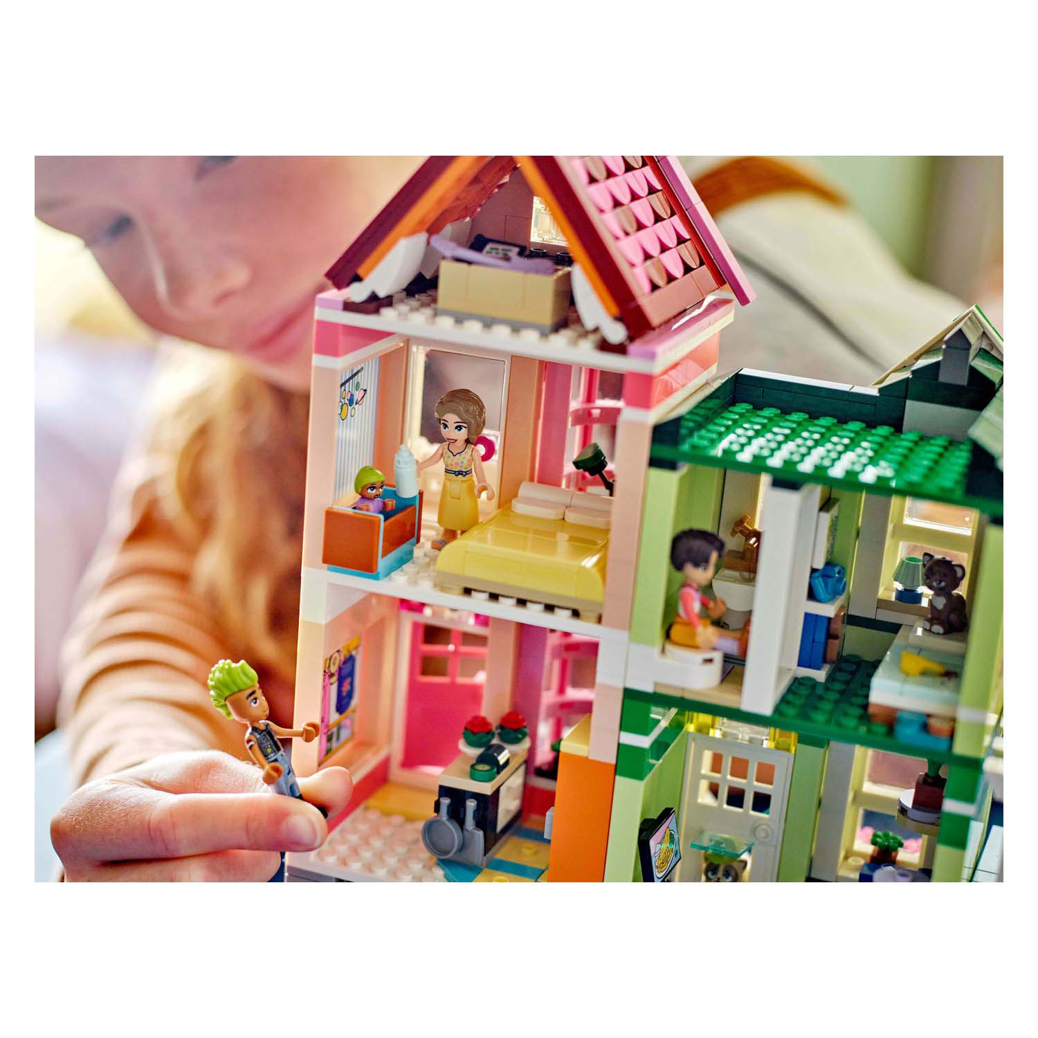 LEGO Friends 42670 Appartements et boutiques de Heartlake City