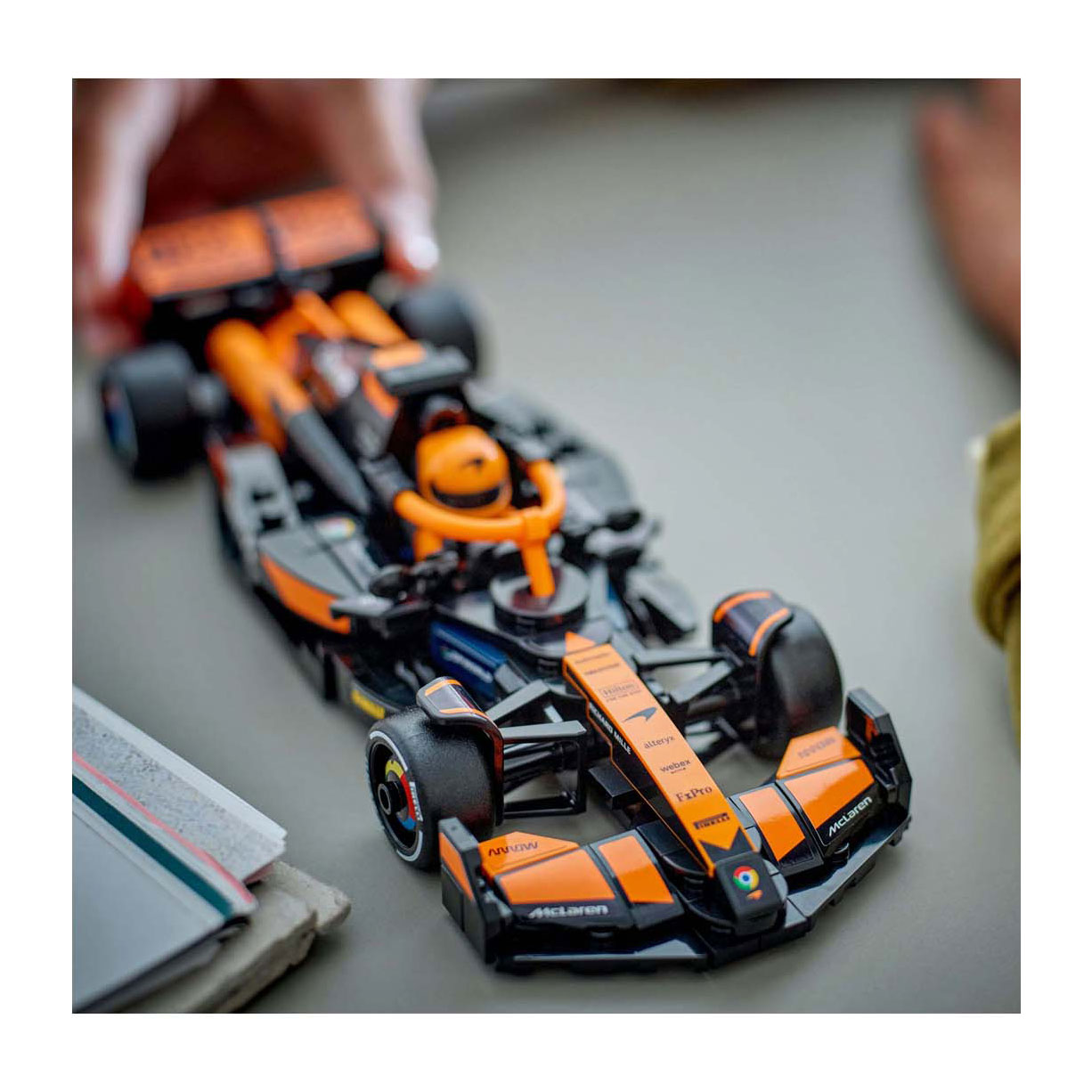 LEGO Speed ​​Champions 77251 McLaren F1 Team MCL38 Rennwagen