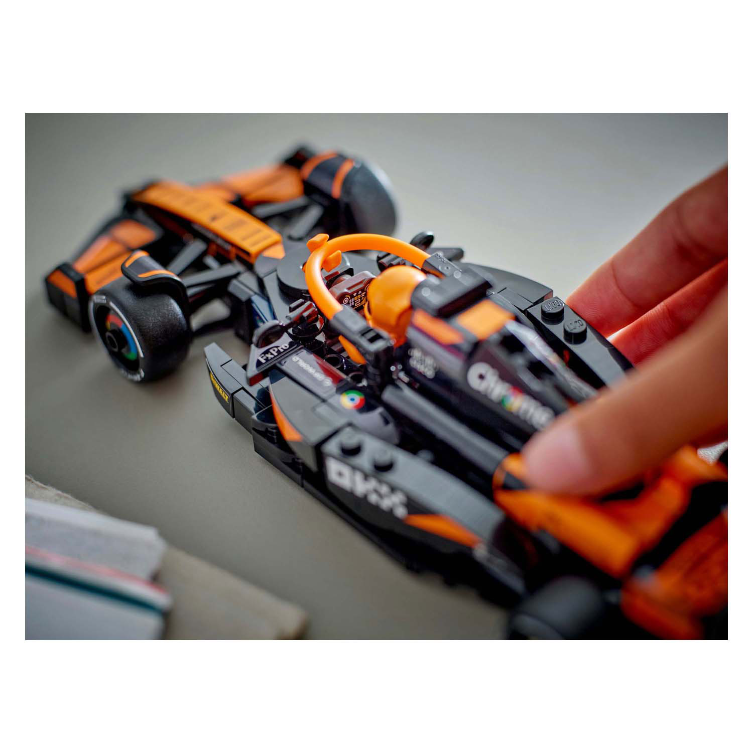 LEGO Speed ​​Champions 77251 McLaren F1 Team MCL38 Rennwagen