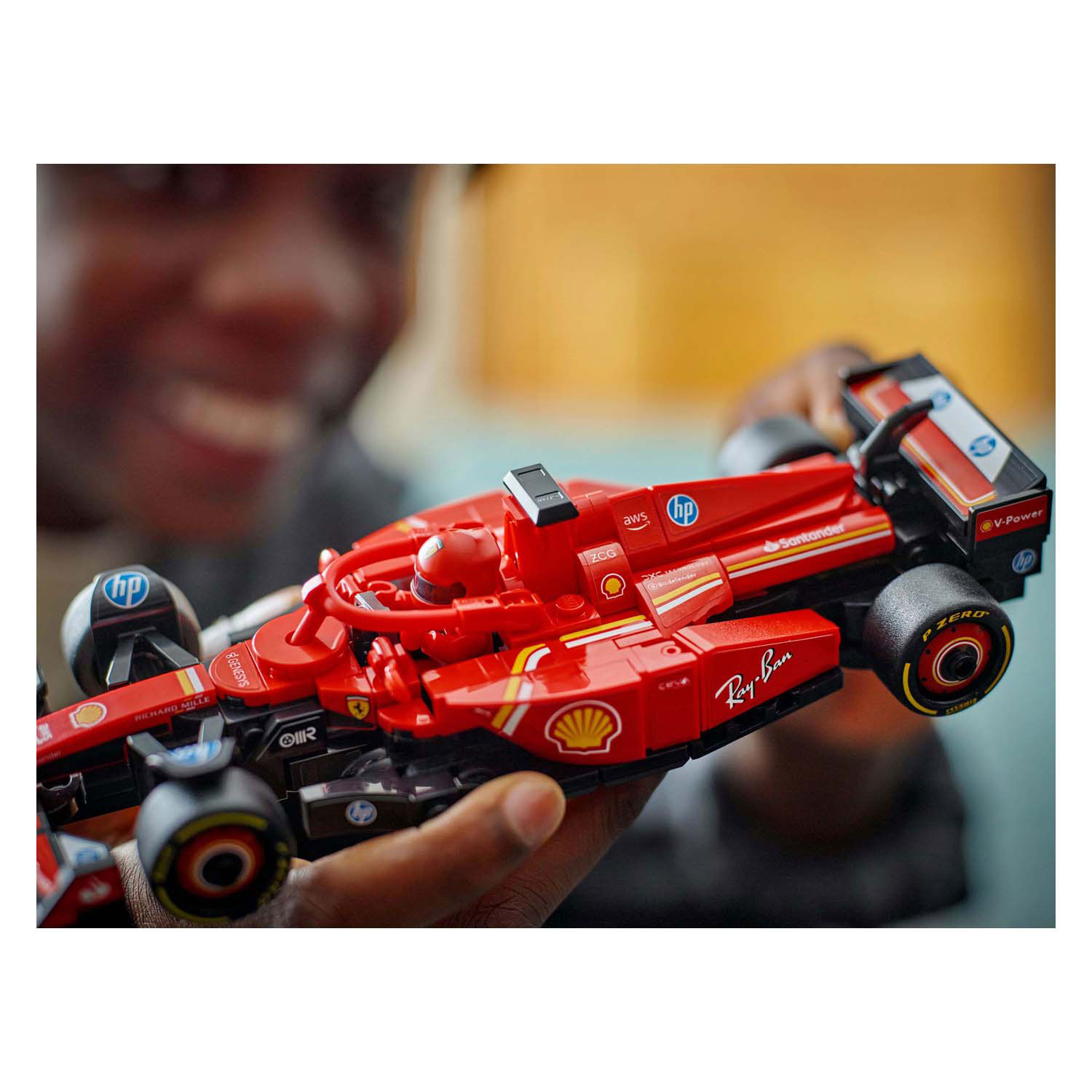 LEGO Speed ​​Champions 77242 Ferrari SF-24 F1 Rennwagen