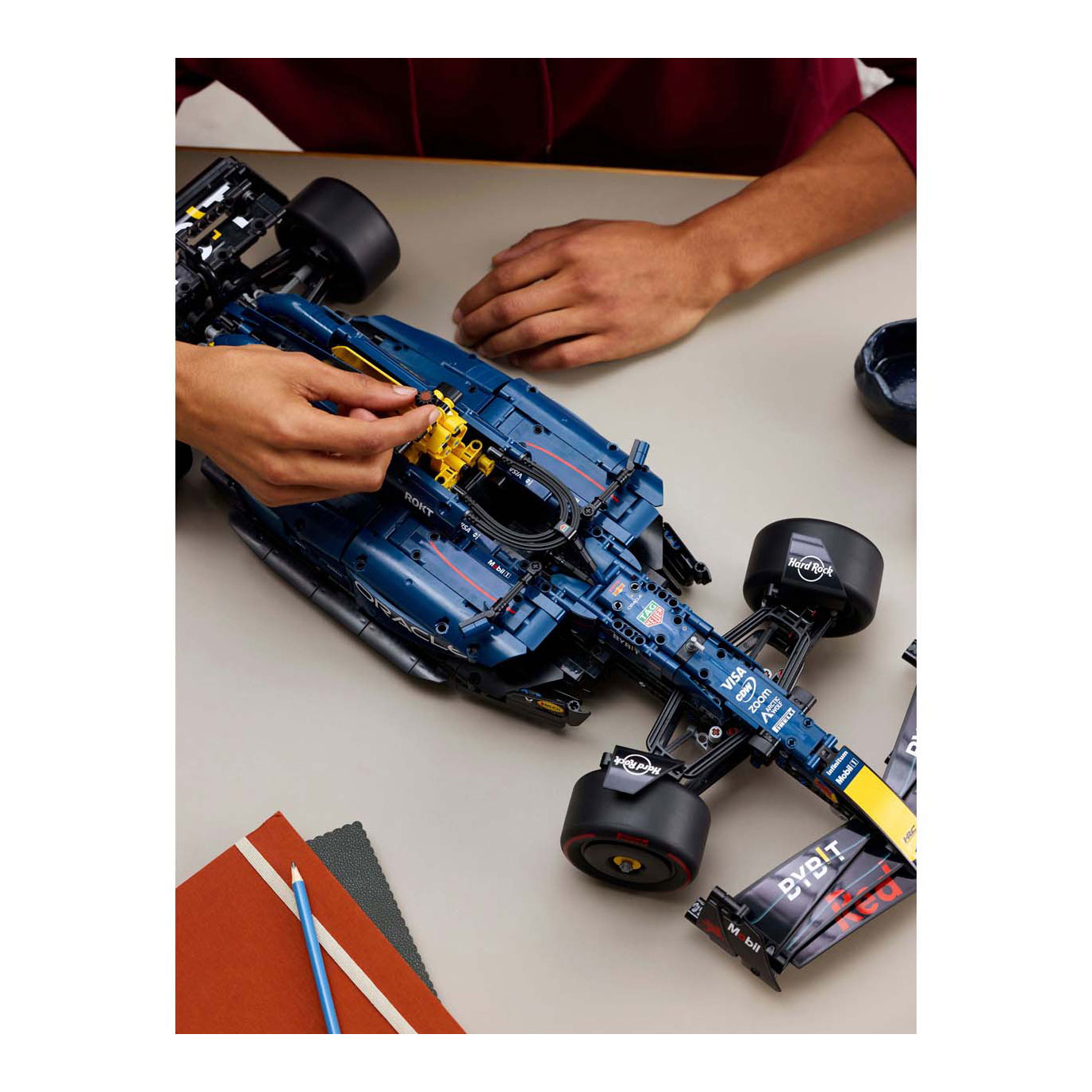 LEGO Technic 42206 Oracle Red Bull Racing RB20 F1 auto