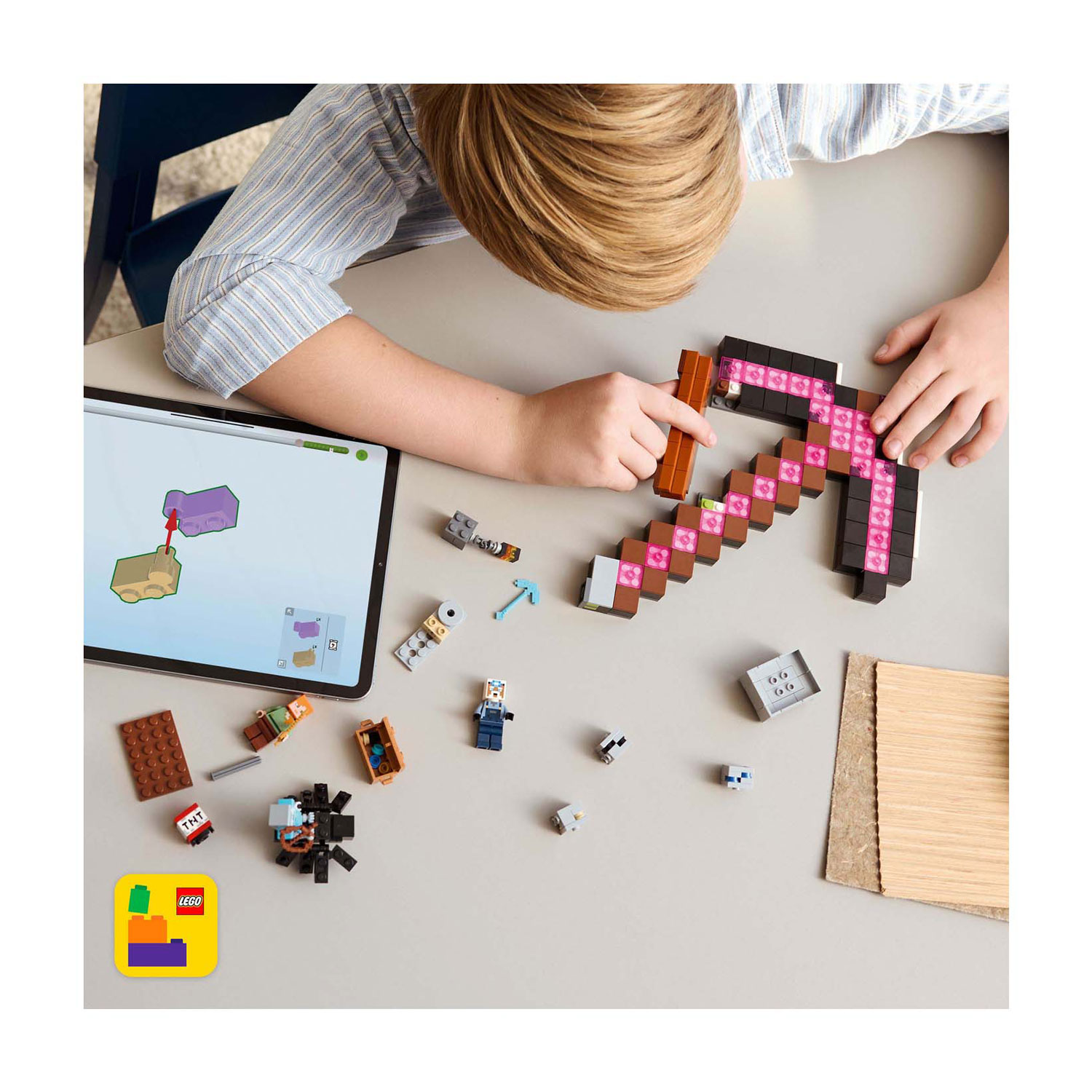 LEGO Minecraft 21277 De Pikhouweelmijn