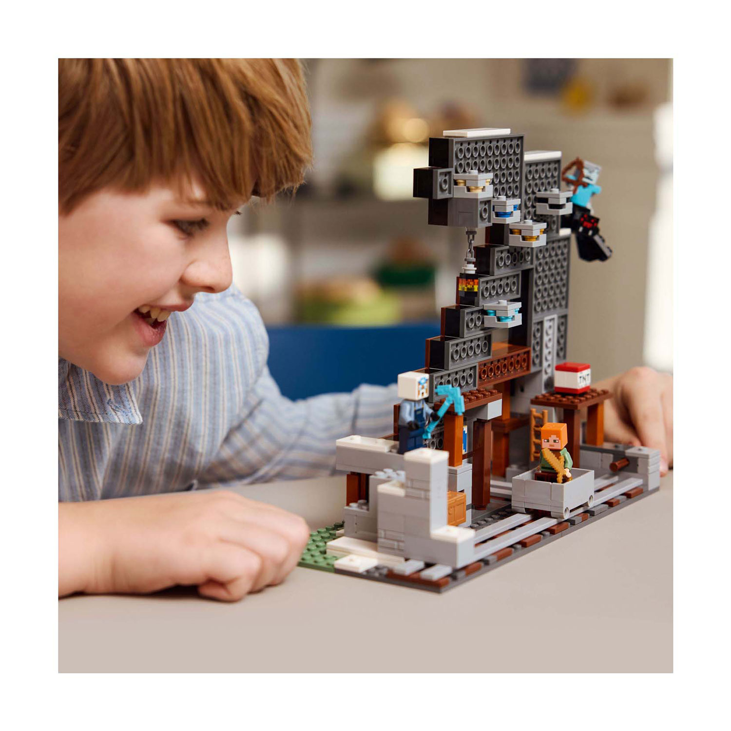 LEGO Minecraft 21277 De Pikhouweelmijn