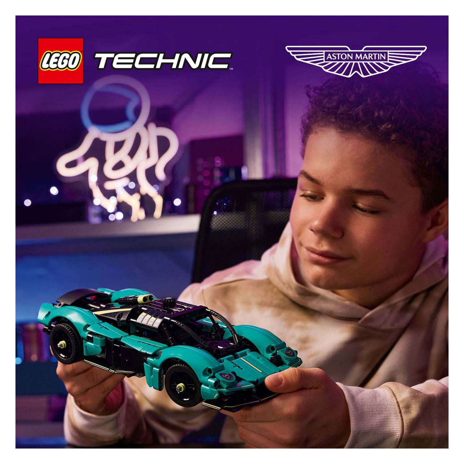 LEGO Technic 42208 Aston Martin Valkyrie