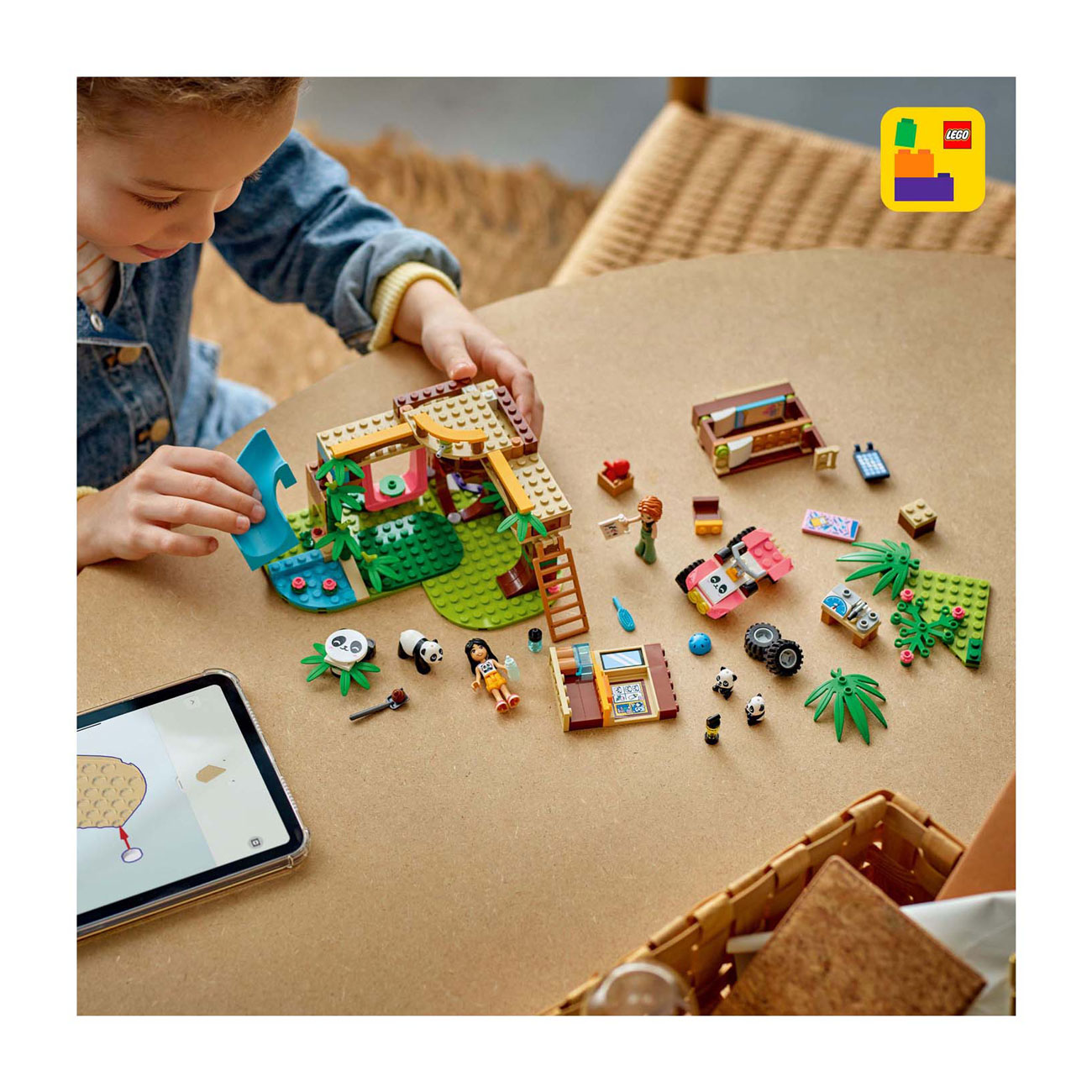 LEGO Friends 42648 De Pandaopvang