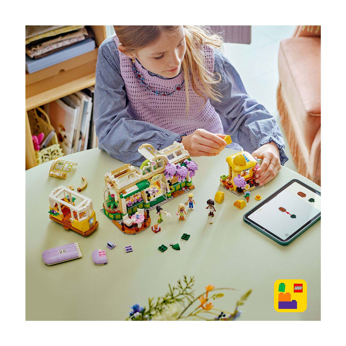 LEGO Friends 42671 Plantencafé en Bloemenwinkel