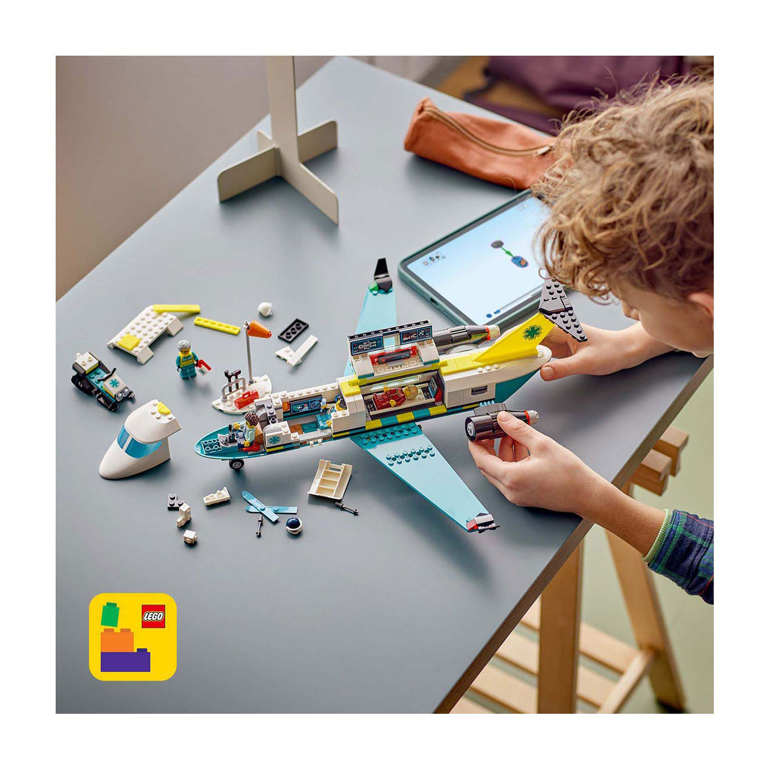 LEGO City 60465 Ambulancevliegtuig