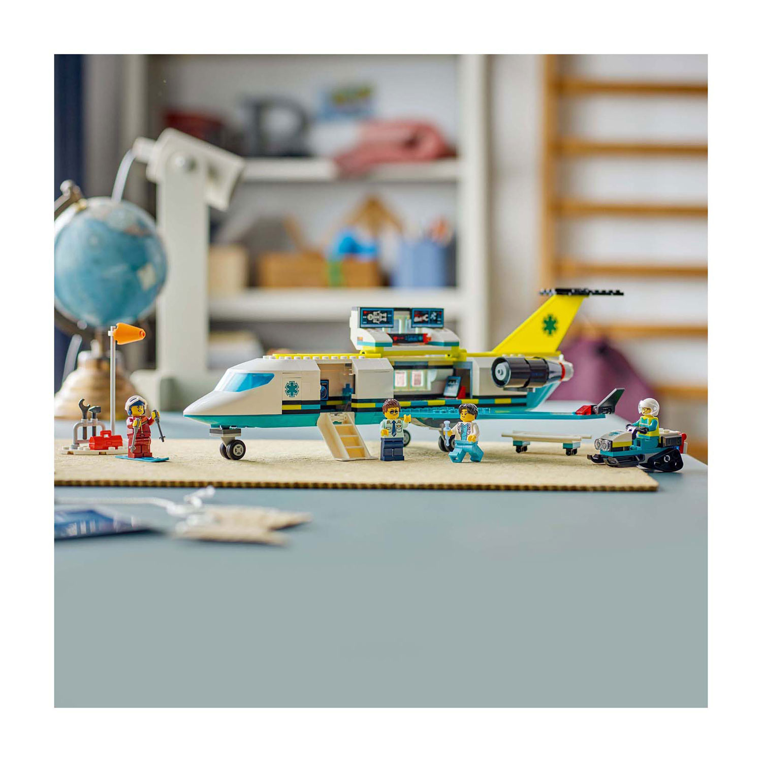 LEGO City 60465 Ambulancevliegtuig