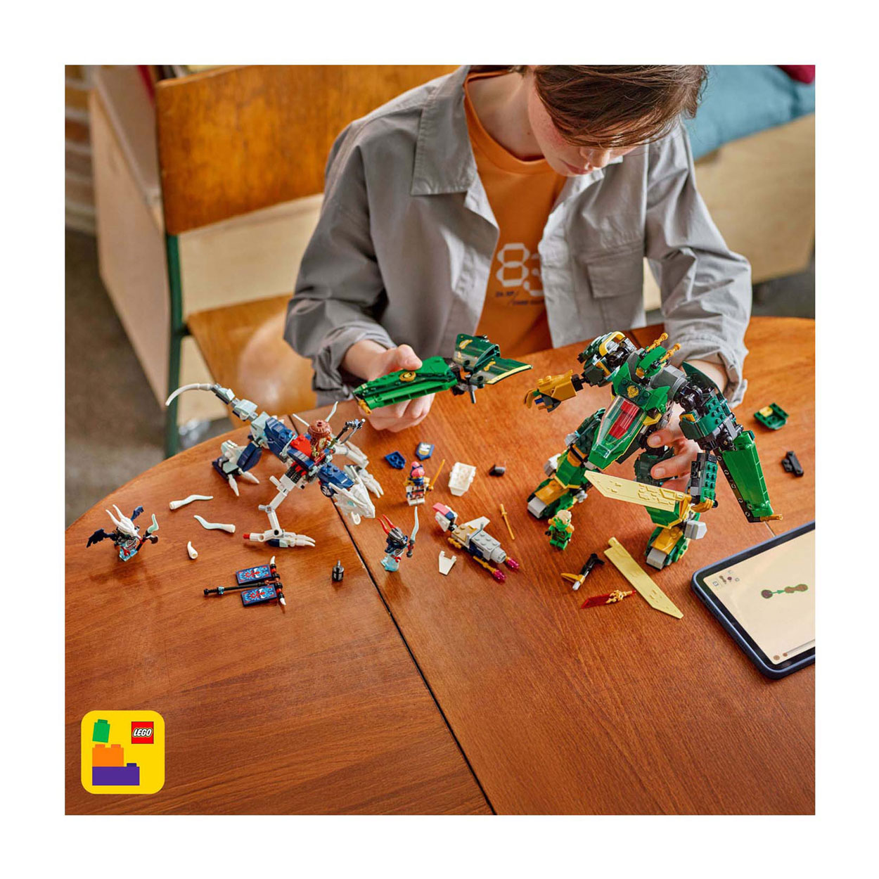 LEGO Ninjago 71845 Lloyds Vliegtuigmecha