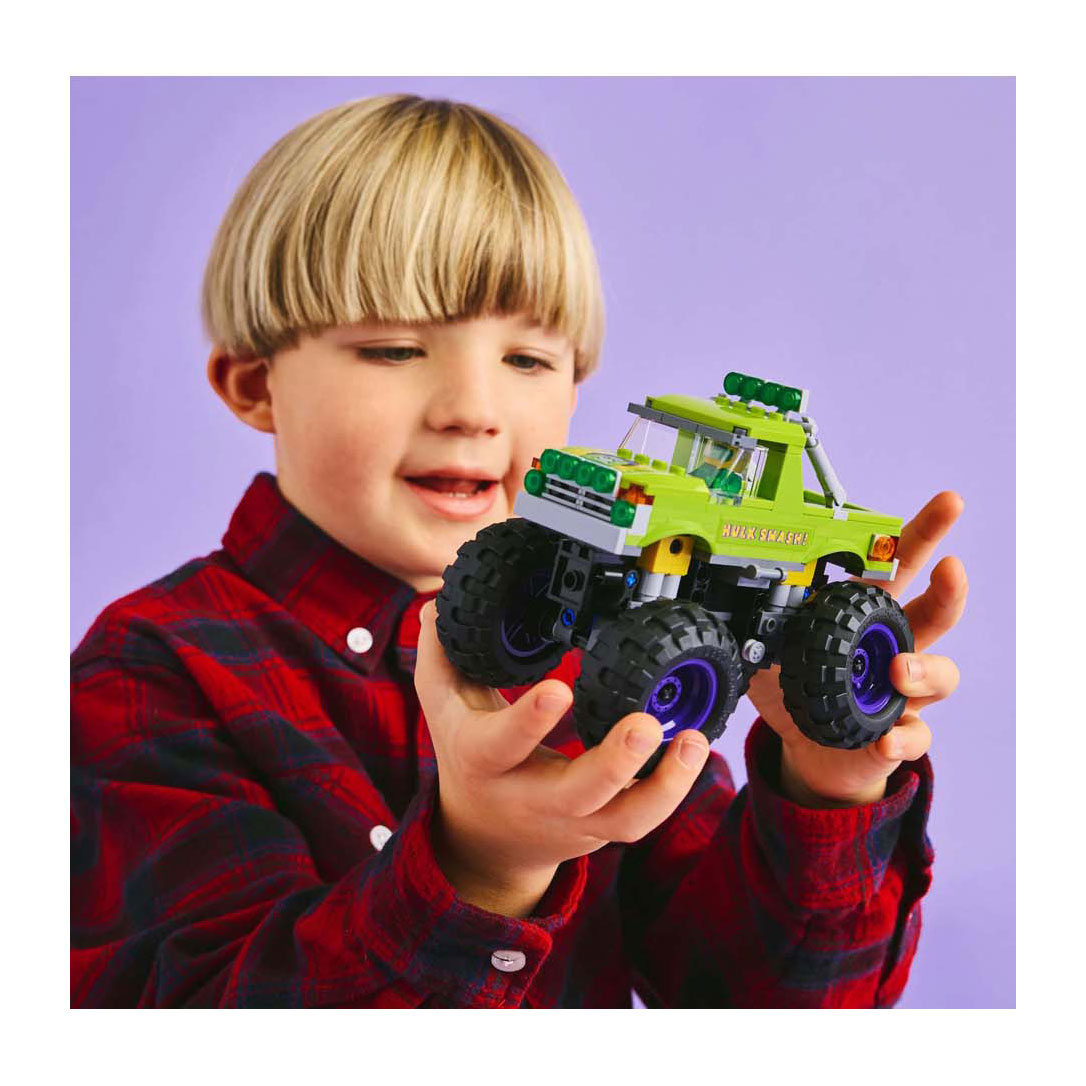 LEGO Marvel 76312 Le camion Hulk contre Thanos
