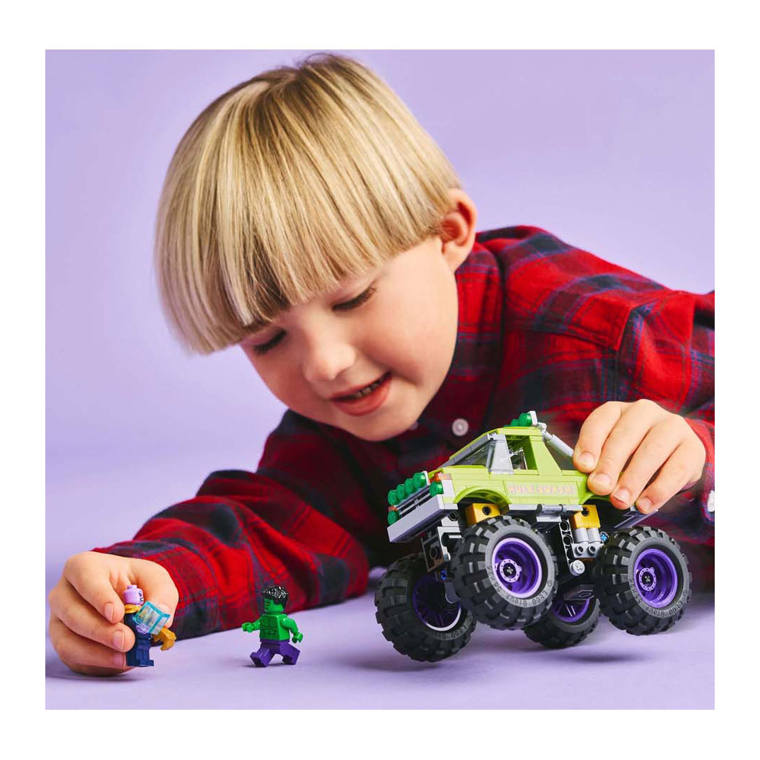 LEGO Marvel 76312 Le camion Hulk contre Thanos