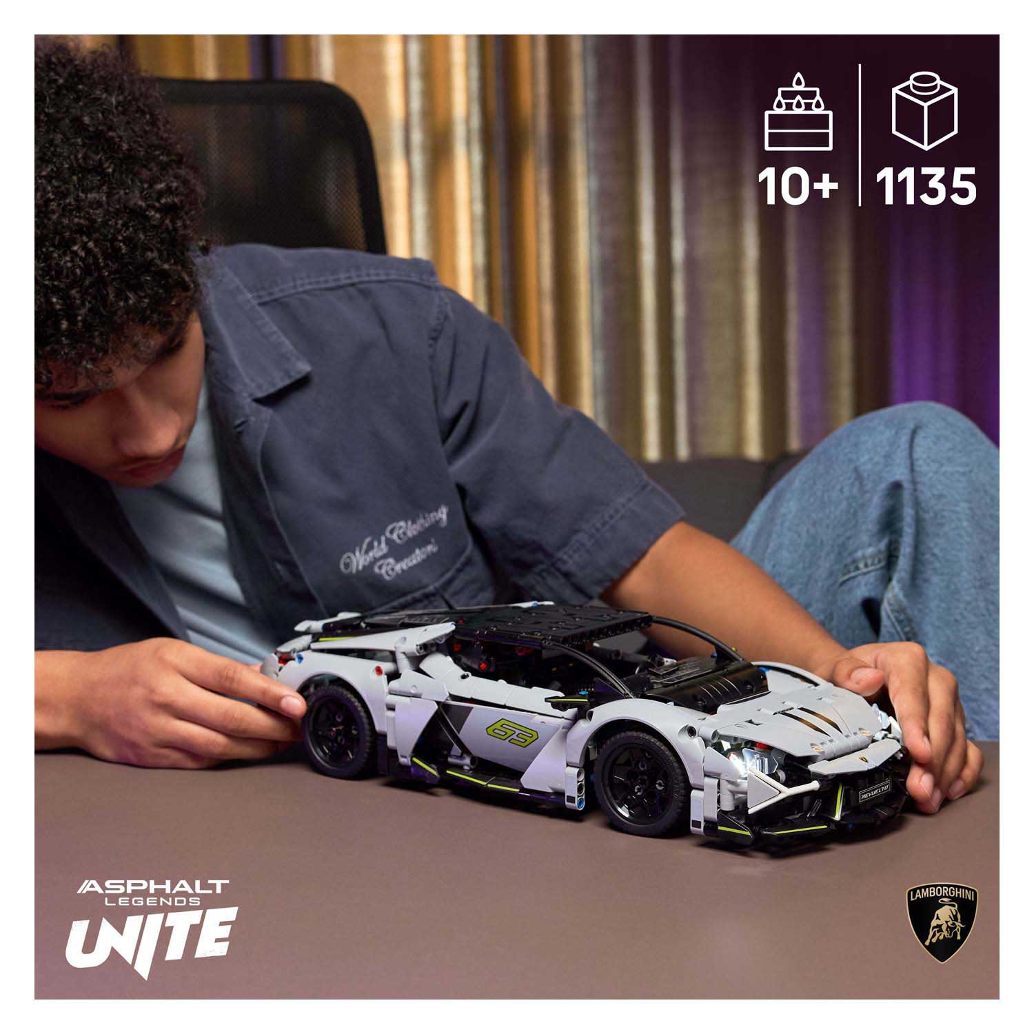 LEGO Technic 42214 Lamborghini Revuelto Supersportwagen