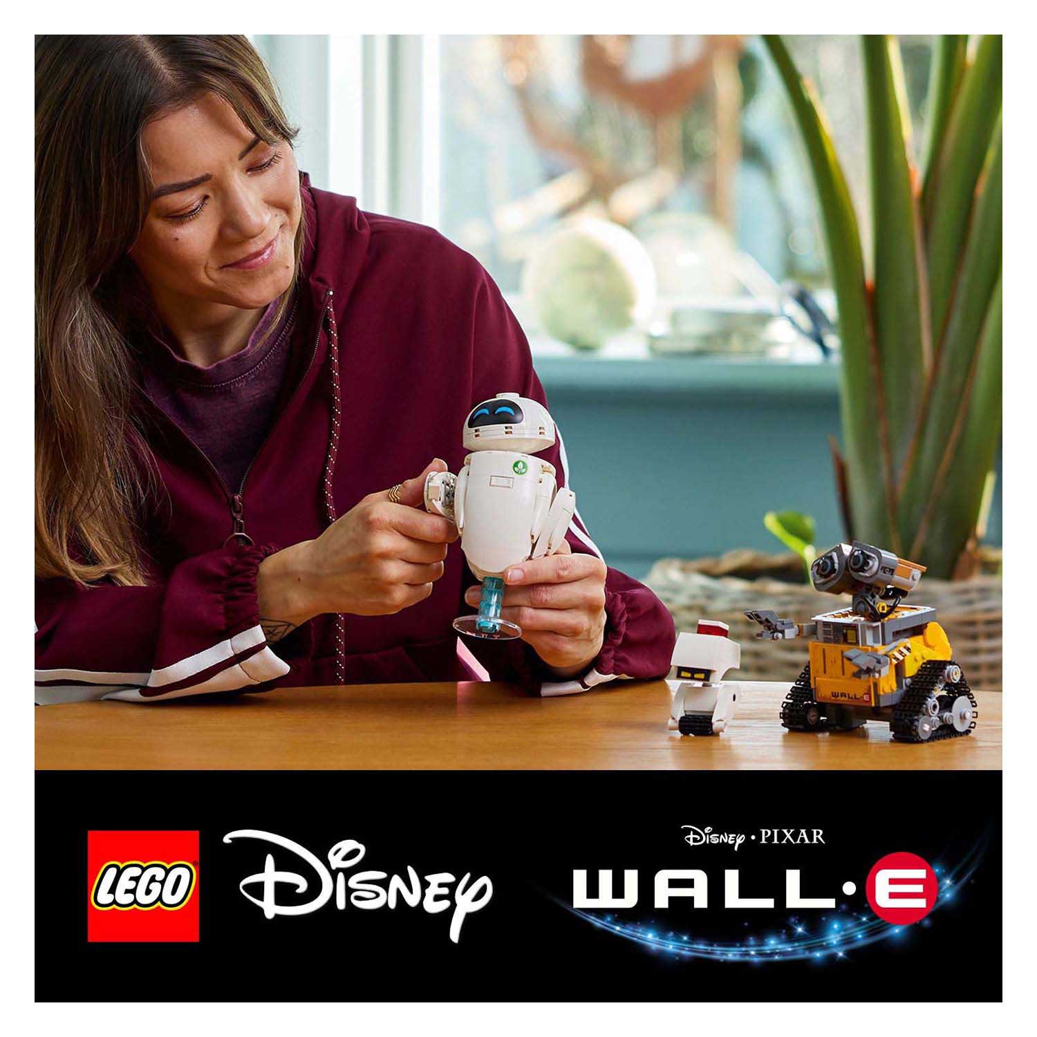 LEGO Disney 43279 Pixar WALL-E en EVE