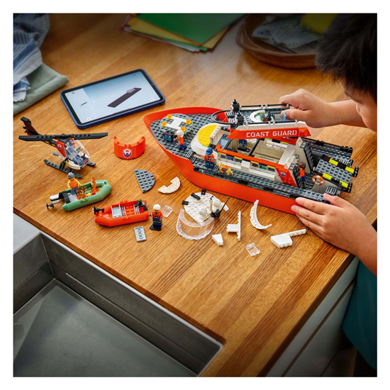 LEGO City 60504 Bateau de sauvetage des garde-côtes avec hélicoptère
