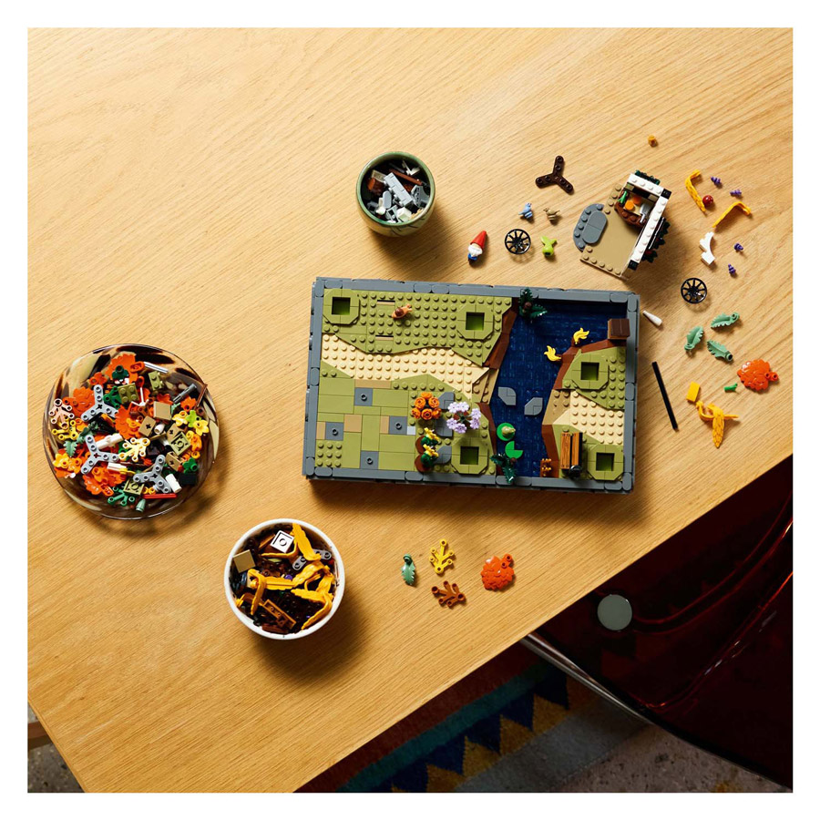 LEGO ICONS 11372 Herfsttuin met cottage